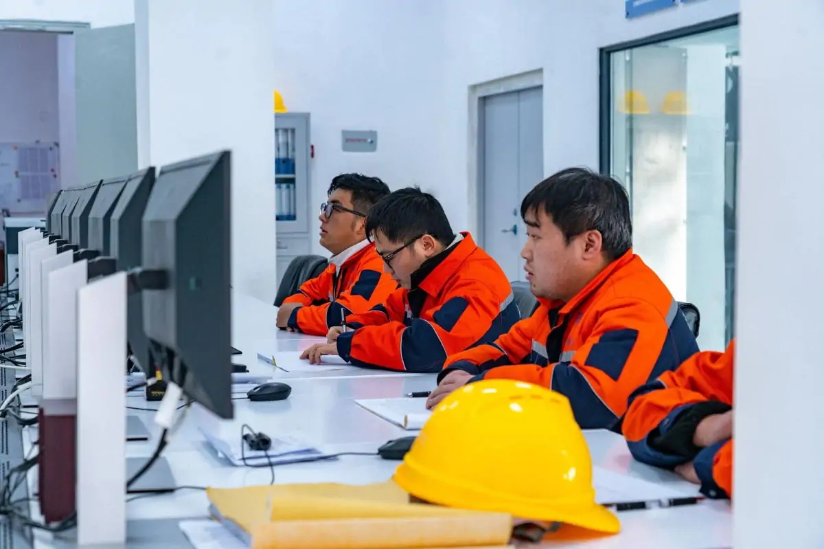 Application & Project Engineers