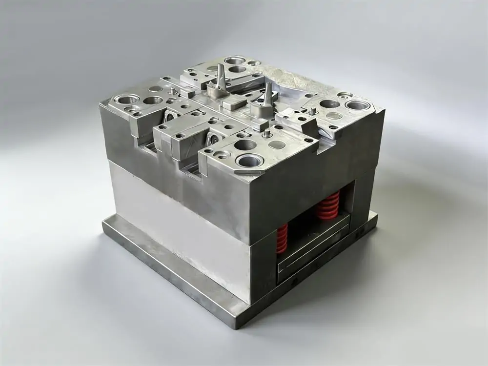 mold material for injection molding