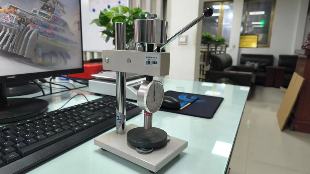 Shore Hardness Tester (with Test Stand, LX-AC Type)