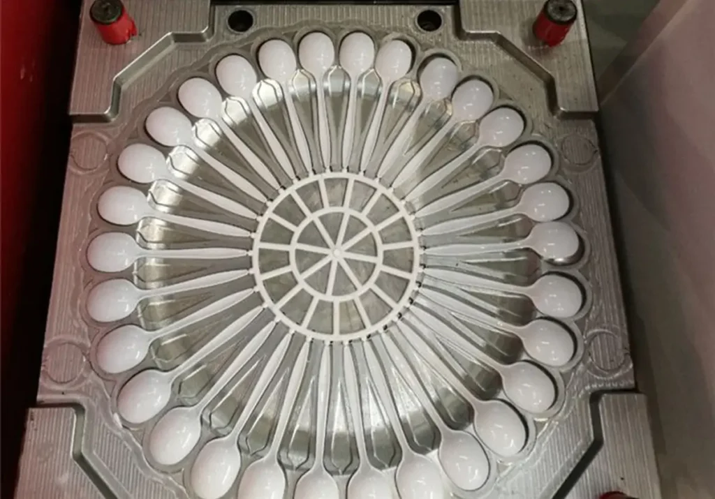 Thin Wall Injection Molding8